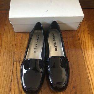 Anne Klein black patent leather loafers